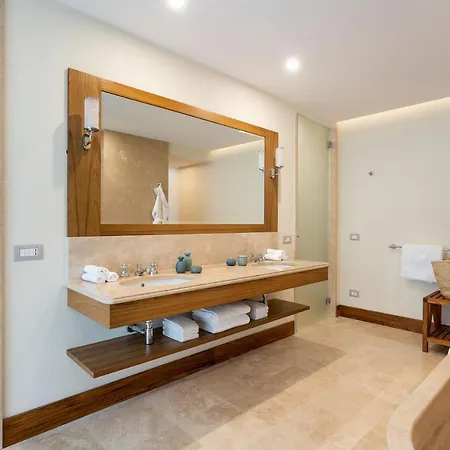 Ξενοδοχείο Il San Corrado Di 5*