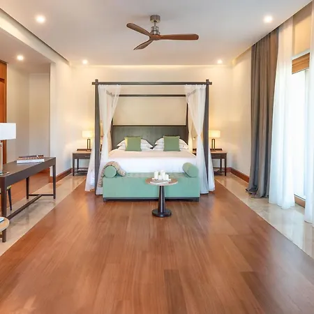Il San Corrado Di Hotel